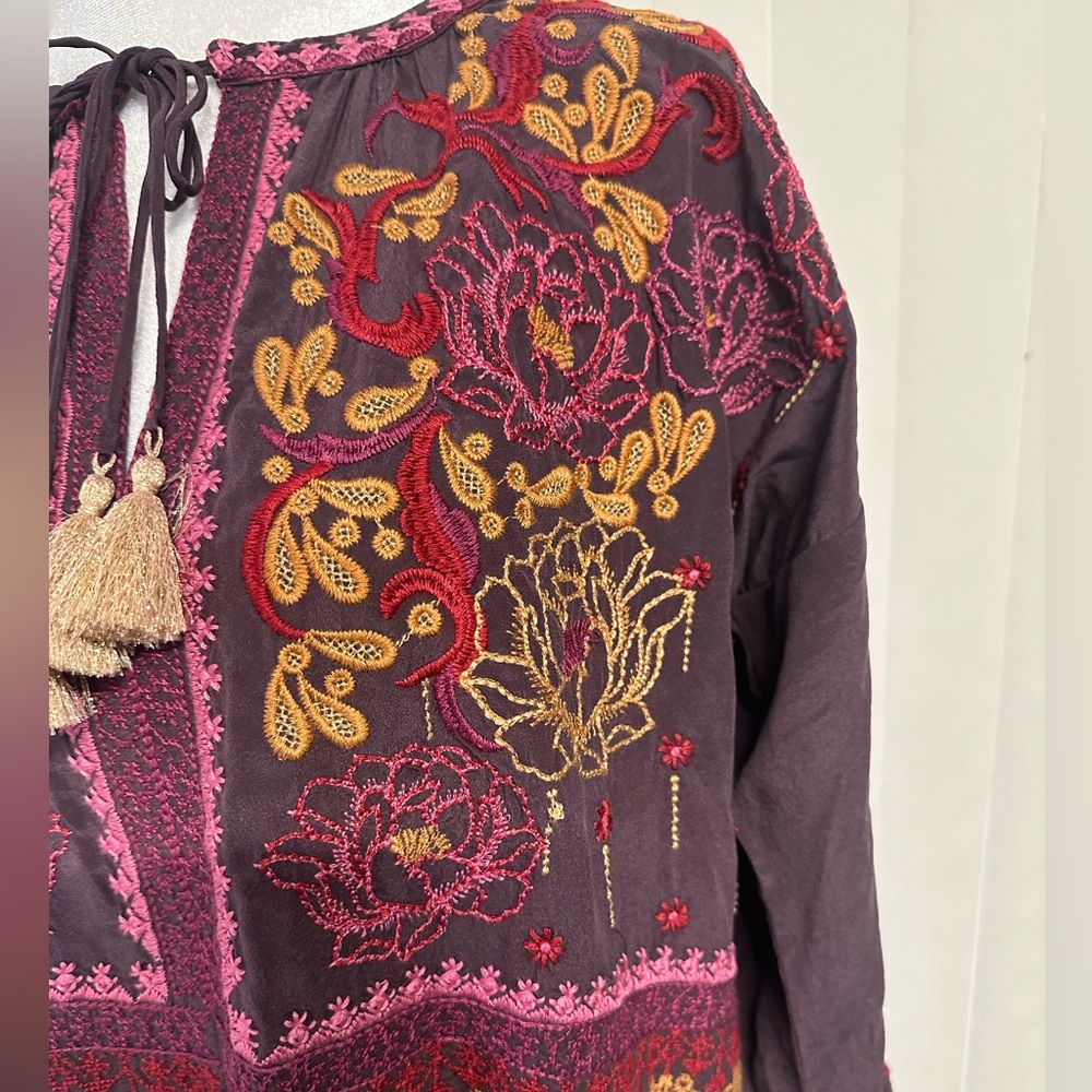 JOHNNY WAS SILK EMBROIDERED TUNIC L/S - Picture 2 of 3